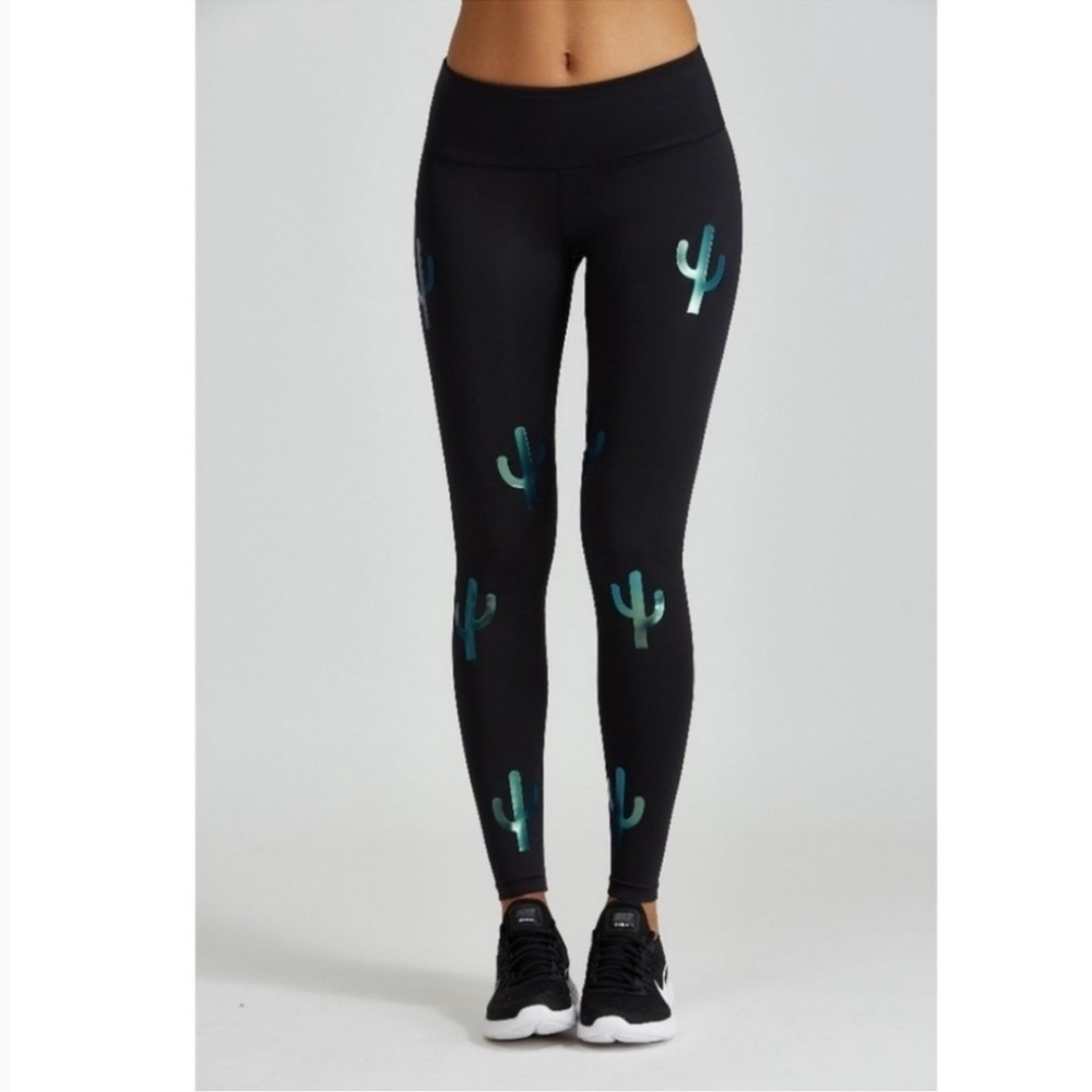 NEW Noli Holographic Cactus Yoga Leggings Black‎ Green XS Italy